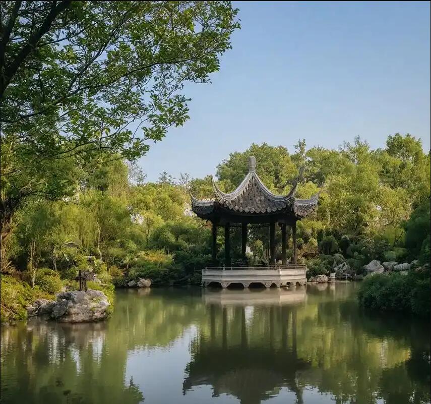 吉林船营倾城餐饮有限公司